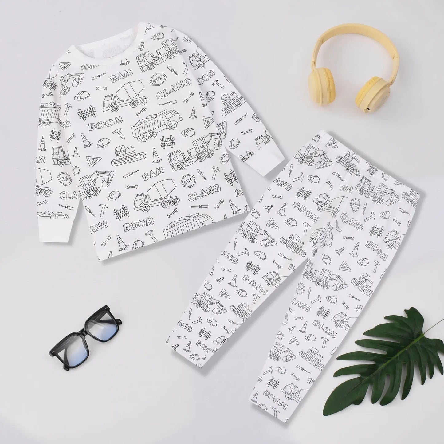 Kids DIY Graffiti Pajama Set – Color & Wear Fun Sleepwear for Boys & Girls