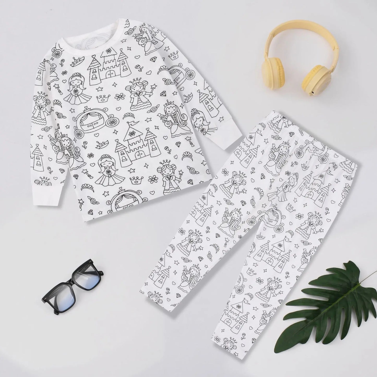 Kids DIY Graffiti Pajama Set – Color & Wear Fun Sleepwear for Boys & Girls