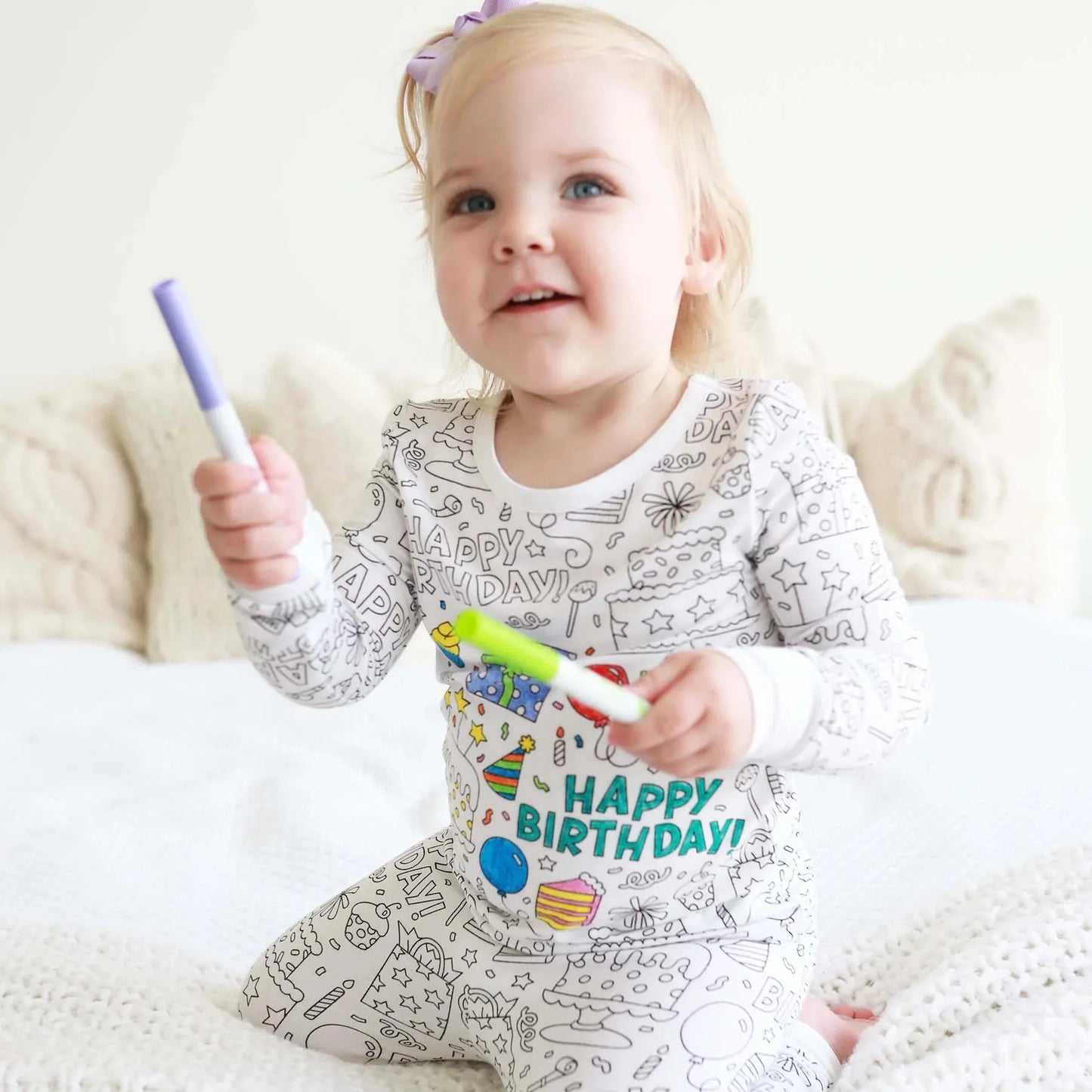 Kids DIY Graffiti Pajama Set – Color & Wear Fun Sleepwear for Boys & Girls