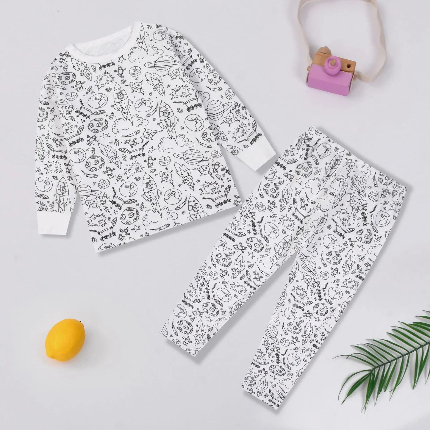 Kids DIY Graffiti Pajama Set – Color & Wear Fun Sleepwear for Boys & Girls
